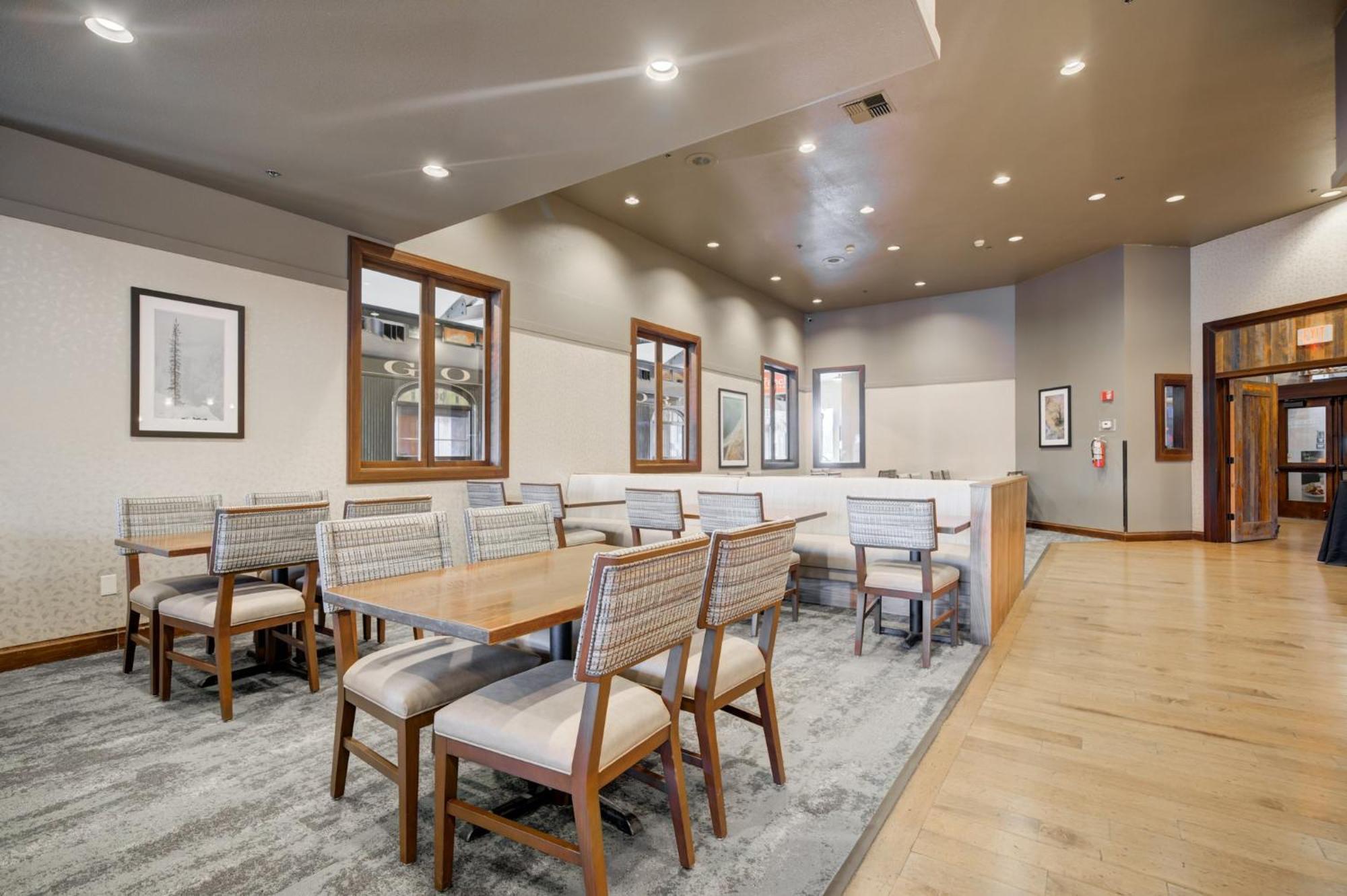 Holiday Inn West Yellowstone By Ihg Eksteriør billede